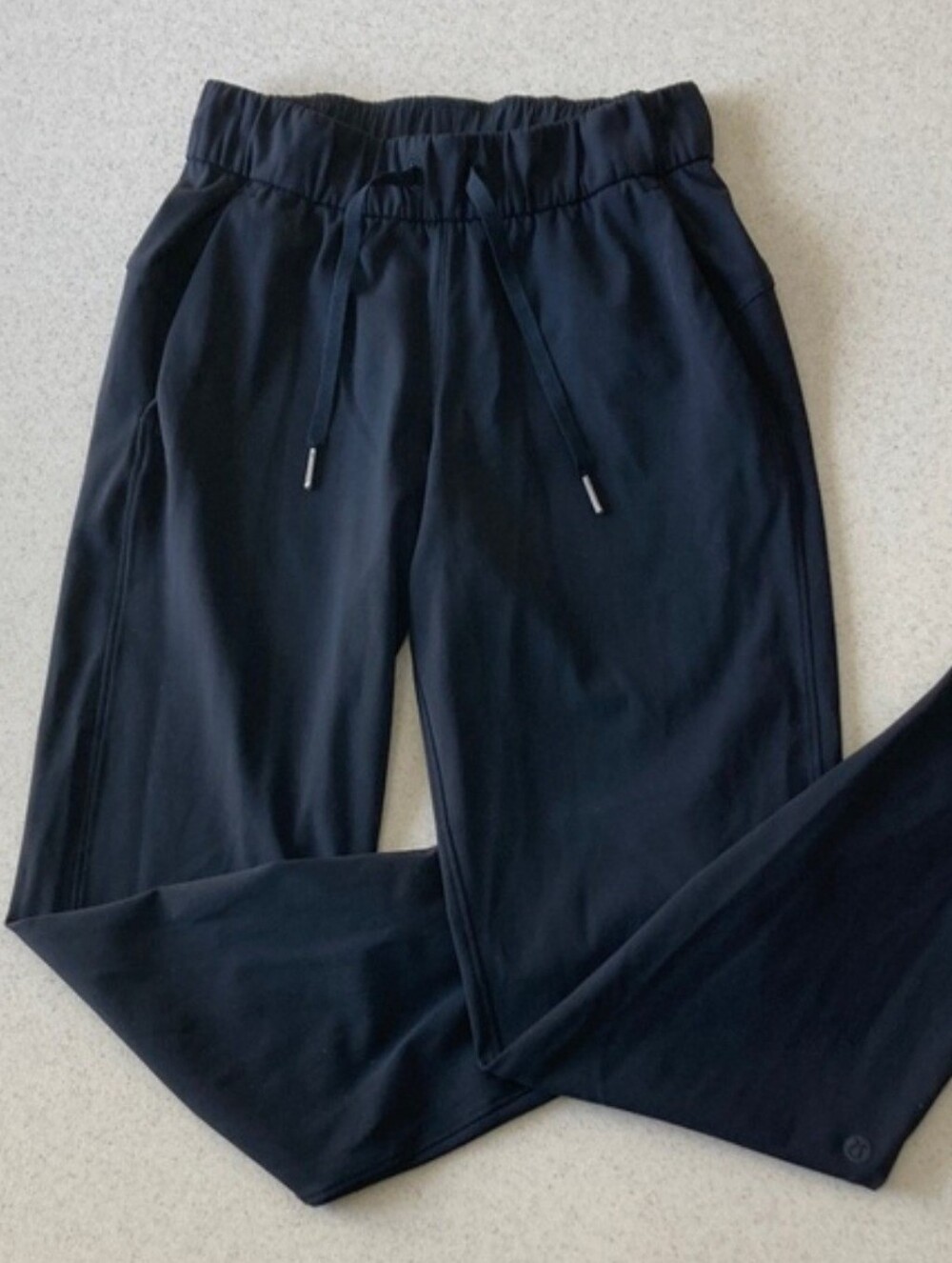 Lululemon Girls Black Active Wear Joggers - No size tag - Girls Size 10/12
